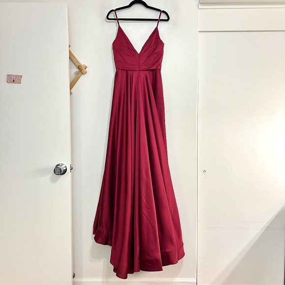 La Femme 28607 Deep V-Neck High Slit Satin Gown Wine Size 8 - Picture 5 of 10